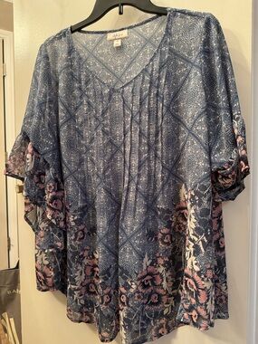 Style & Co 1X Floral Blouse Sheer Light Weight Fabric Blue and Pink